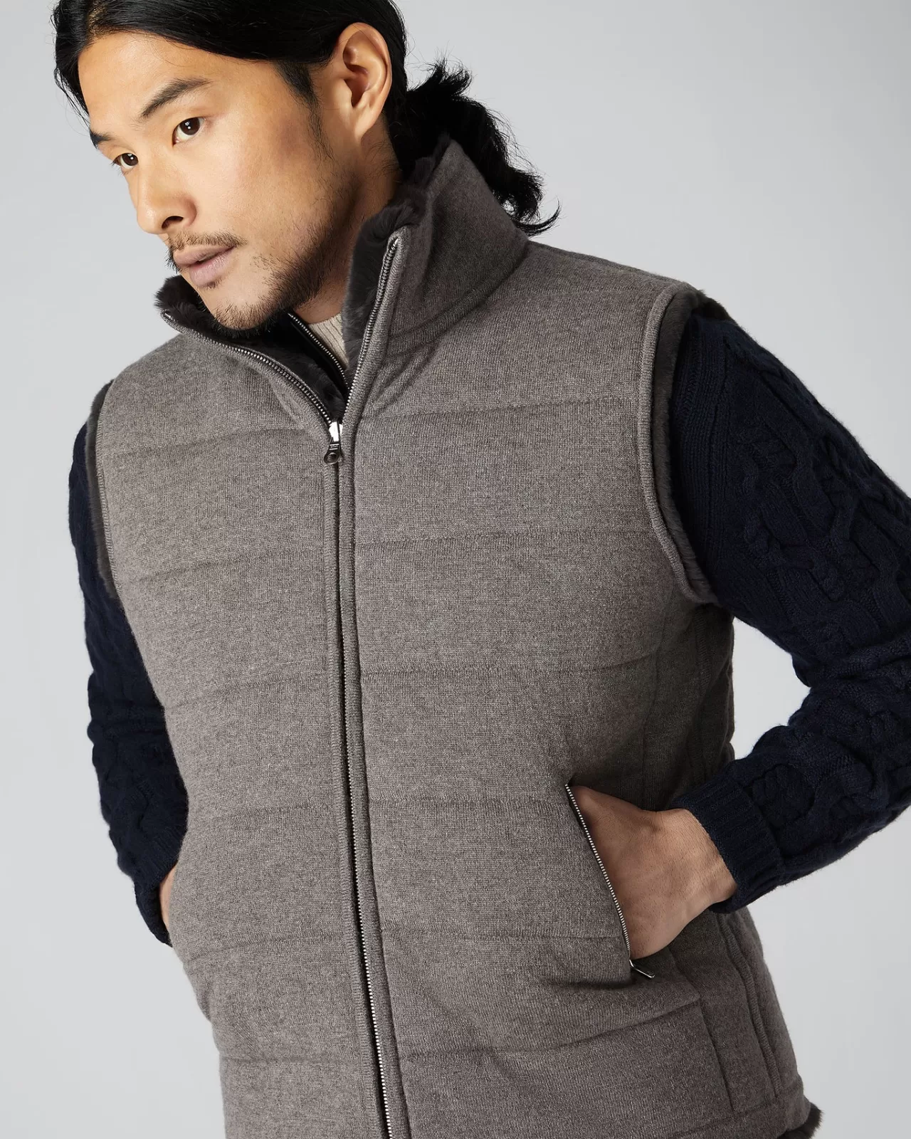 mens_fur_lined_gilet_4.webp Men N.Peal Gilets & Waistcoats | Men'S Fur Lined Gilet