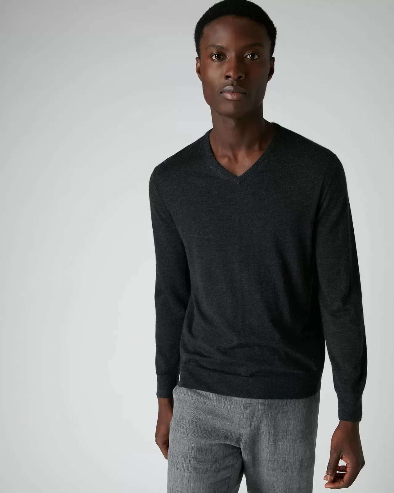 Men N.Peal V Necks | Men'S The Conduit Fine Gauge Cashmere Jumper