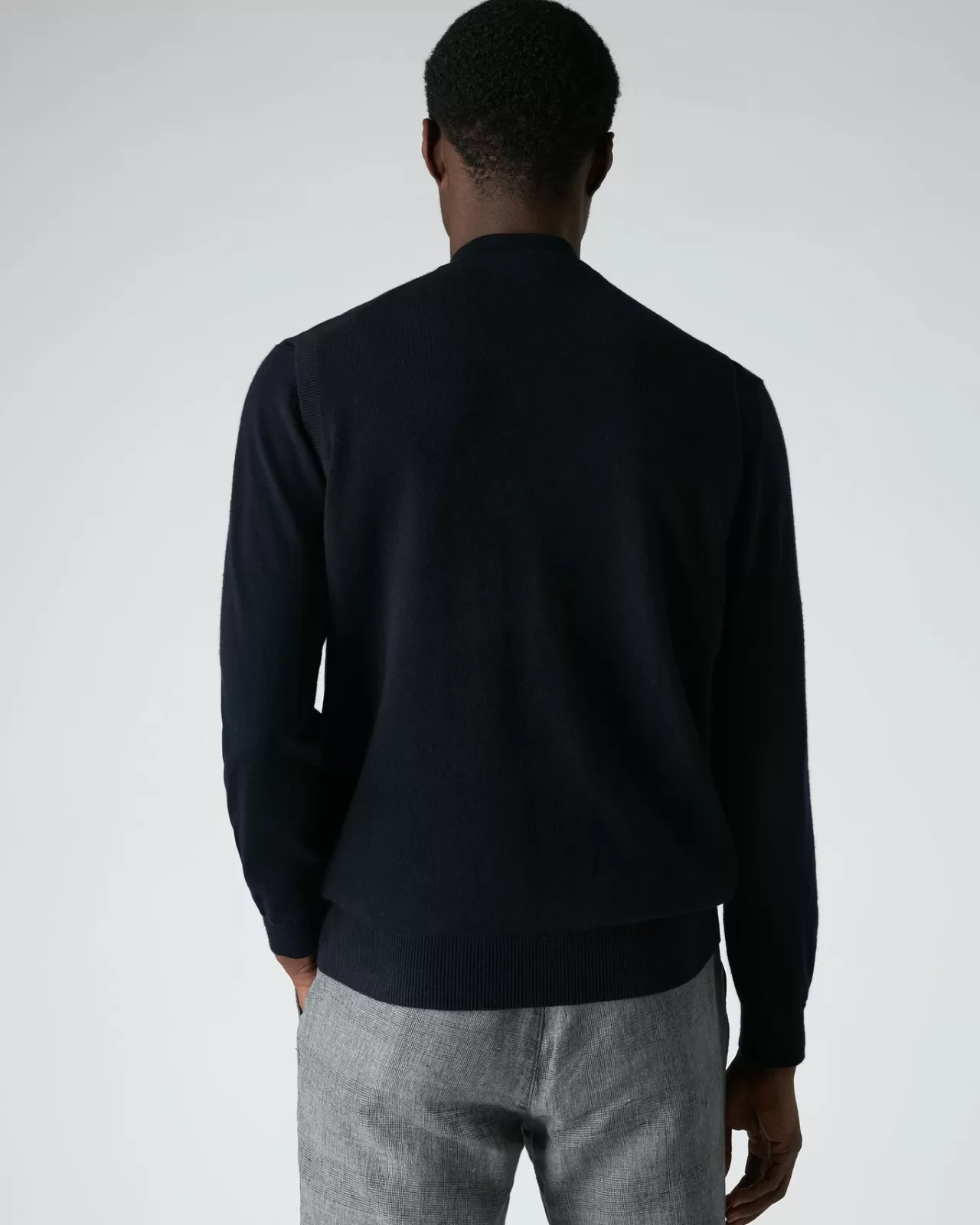 mens_the_westminster_cashmere_slipover_3-1.webp Men N.Peal V Necks | Men'S The Westminster Cashmere Slipover