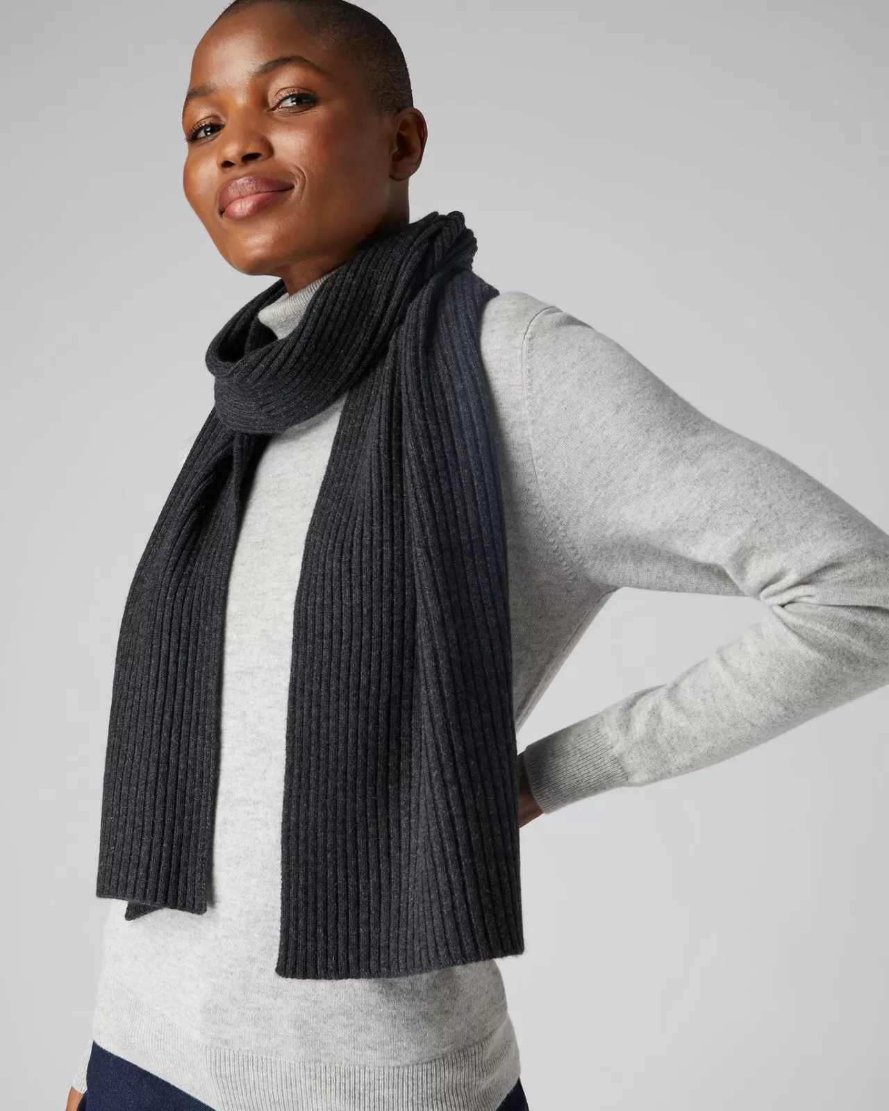 Women N.Peal Cashmere Scarves | Unisex Short Ribbed Cashmere Scarf