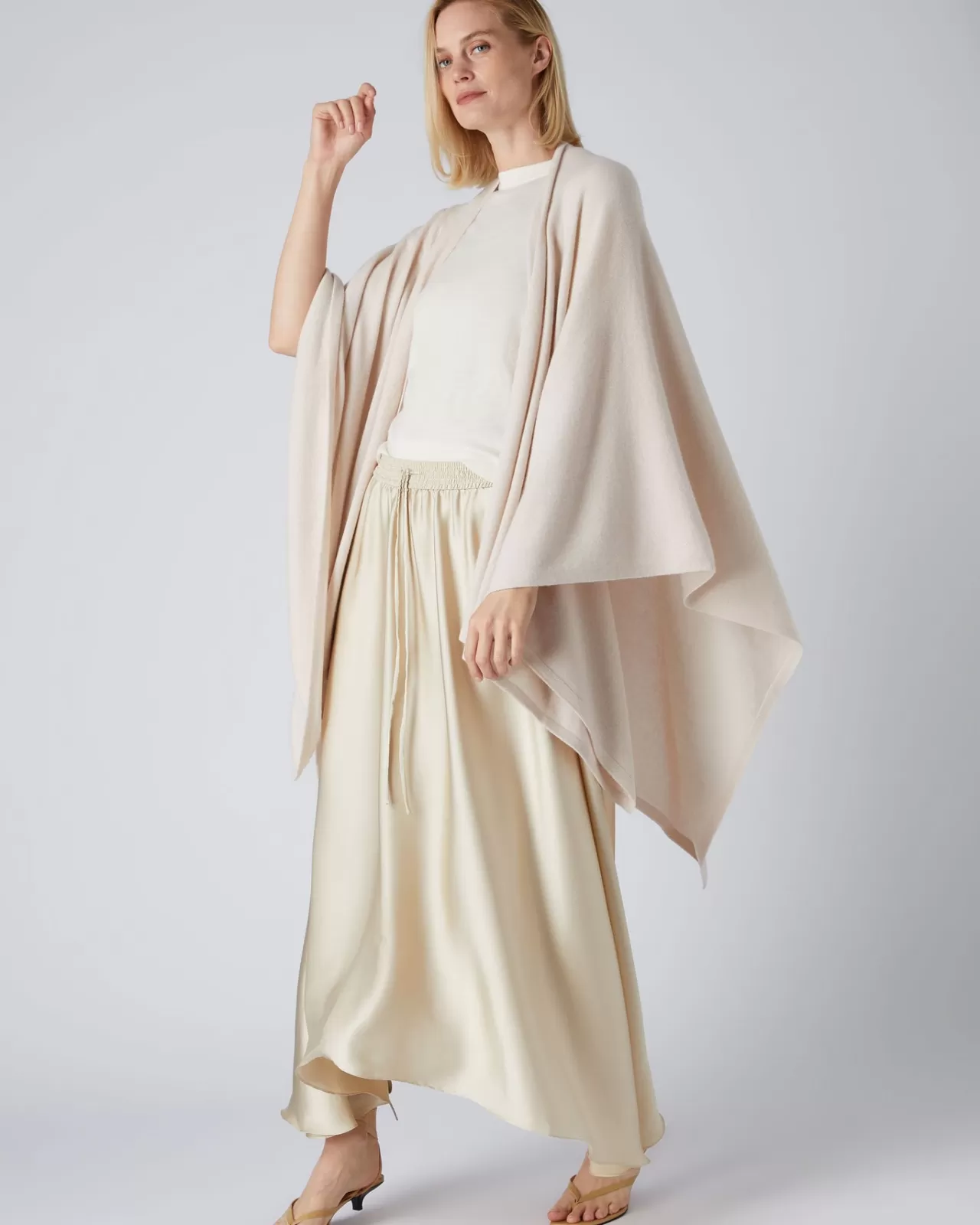 Women N.Peal Capes & Ponchos | Women'S Cashmere Knitted Cape