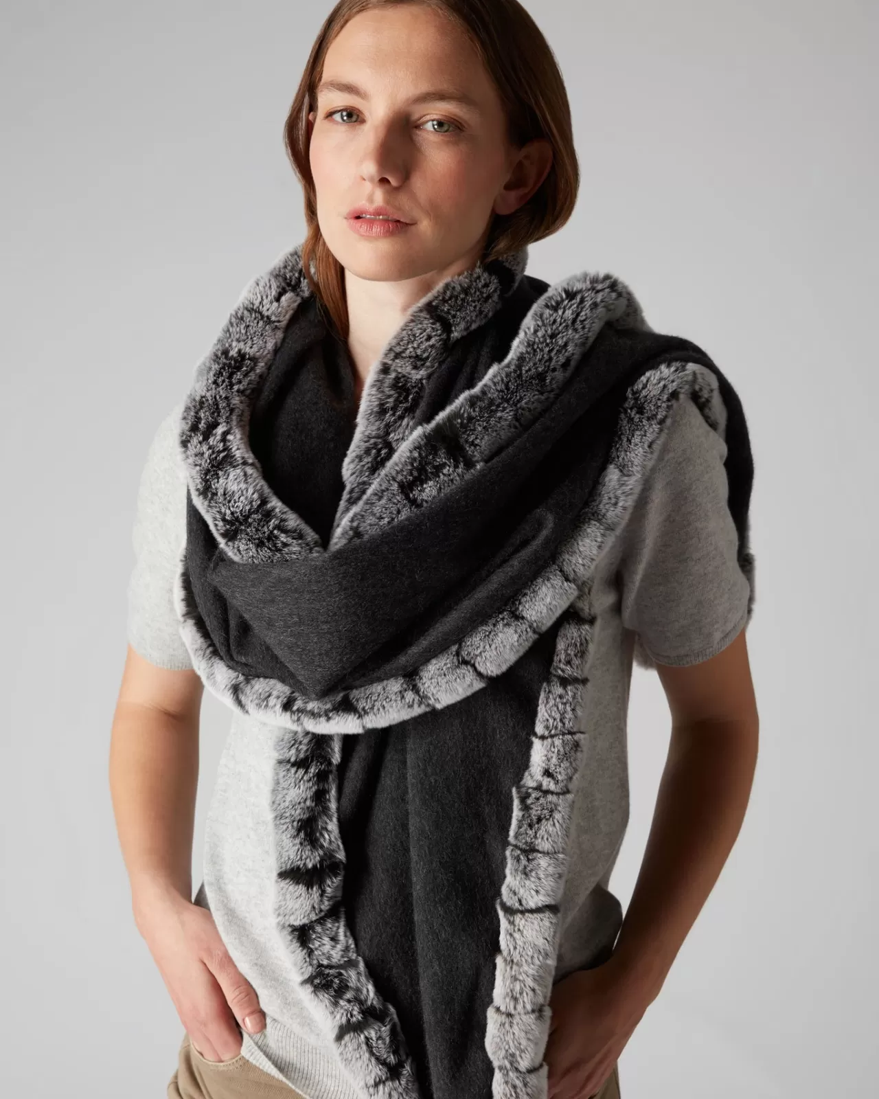 Women N.Peal Cashmere Scarves | Women'S Fur Edge Triangular Scarf