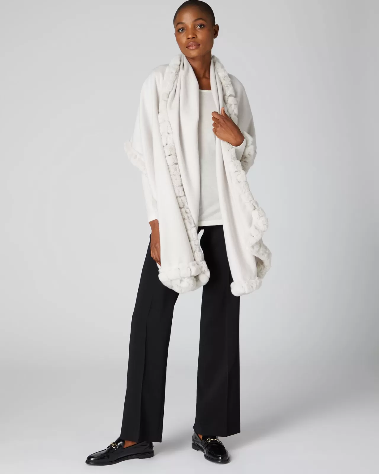 Women N.Peal Pashminas, Wraps & Shawls | Women'S Fur Trim Woven Cashmere Shawl