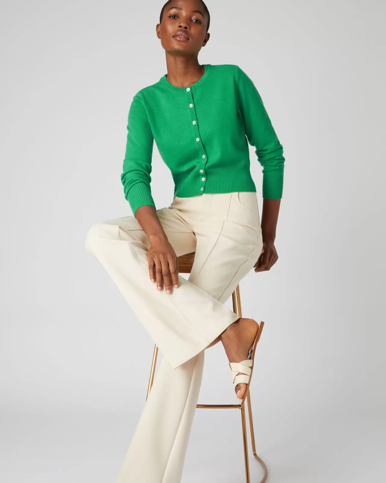 womens_long_sleeve_cropped_cashmere_cardigan_2-4.webp Women N.Peal Cardigans | Women'S Long Sleeve Cropped Cashmere Cardigan