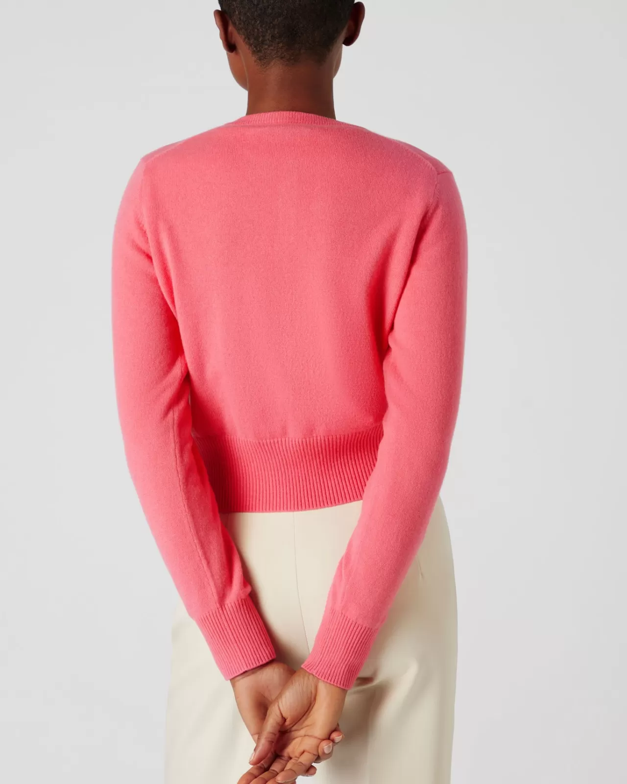 womens_long_sleeve_cropped_cashmere_cardigan_3-5.webp Women N.Peal Cardigans | Women'S Long Sleeve Cropped Cashmere Cardigan