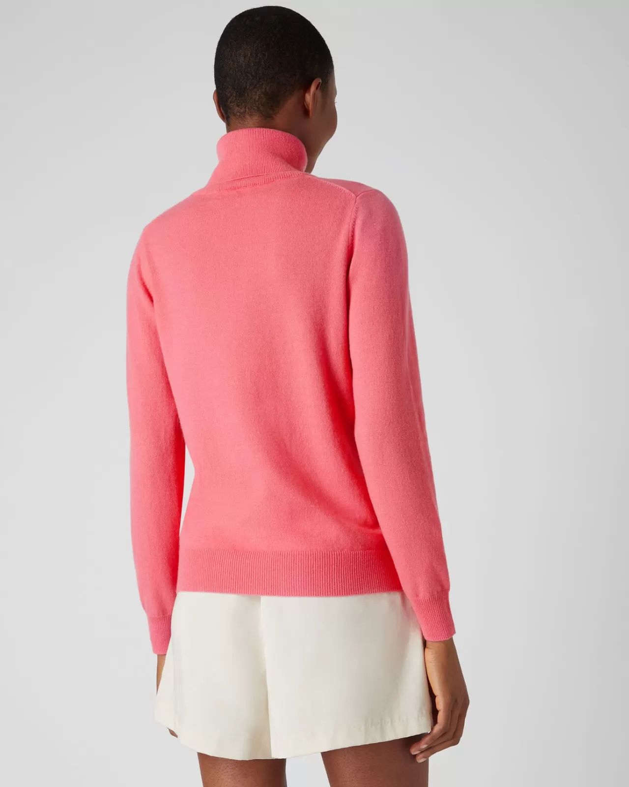 womens_polo_neck_cashmere_jumper_3.webp Women N.Peal Roll Necks | Women'S Polo Neck Cashmere Jumper