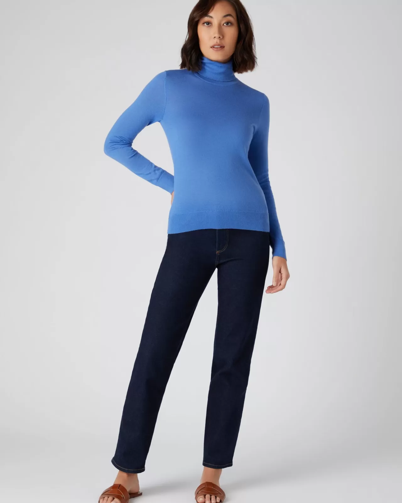 womens_superfine_roll_neck_cashmere_jumper_2-2.webp Women N.Peal Roll Necks | Women'S Superfine Roll Neck Cashmere Jumper