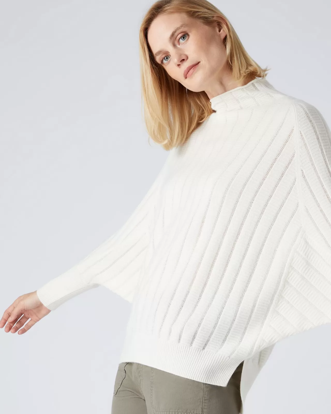 womens_textured_batwing_cashmere_jumper_4-1.webp Women N.Peal Roll Necks | Women'S Textured Batwing Cashmere Jumper